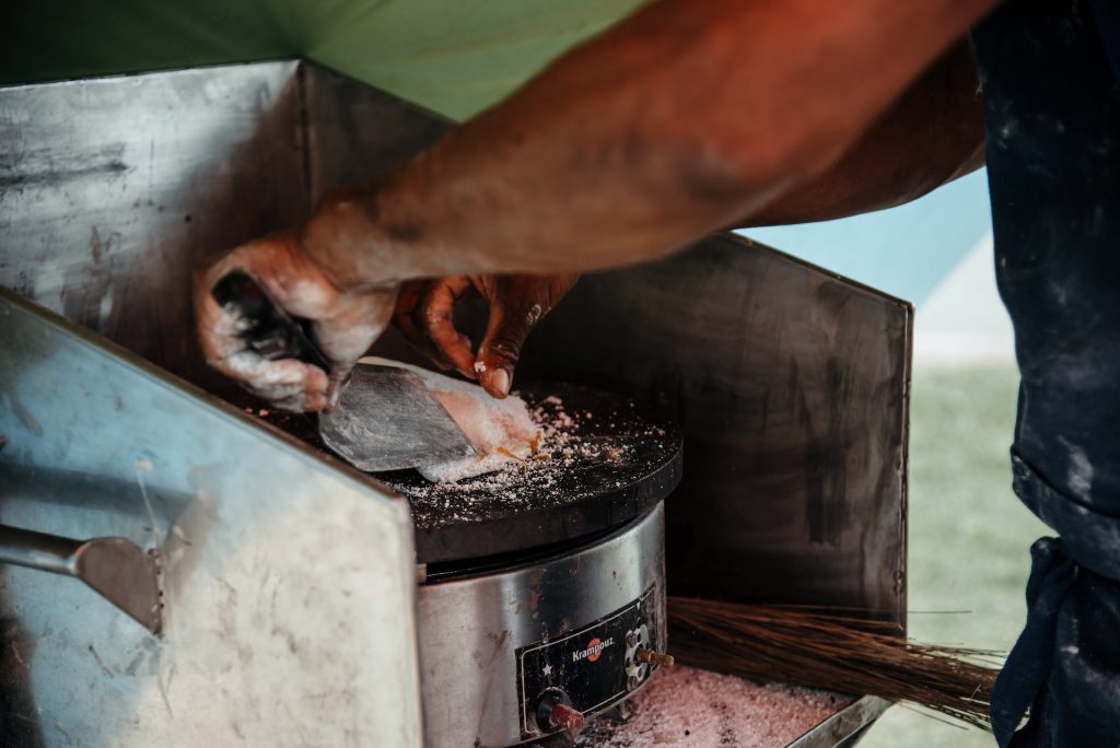 bokit créole et kassave, street food antillaise typique de guadeloupe